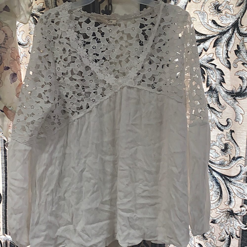 White laced white long sleeve